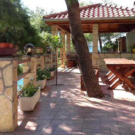 Josip Blue Horizon Apartment